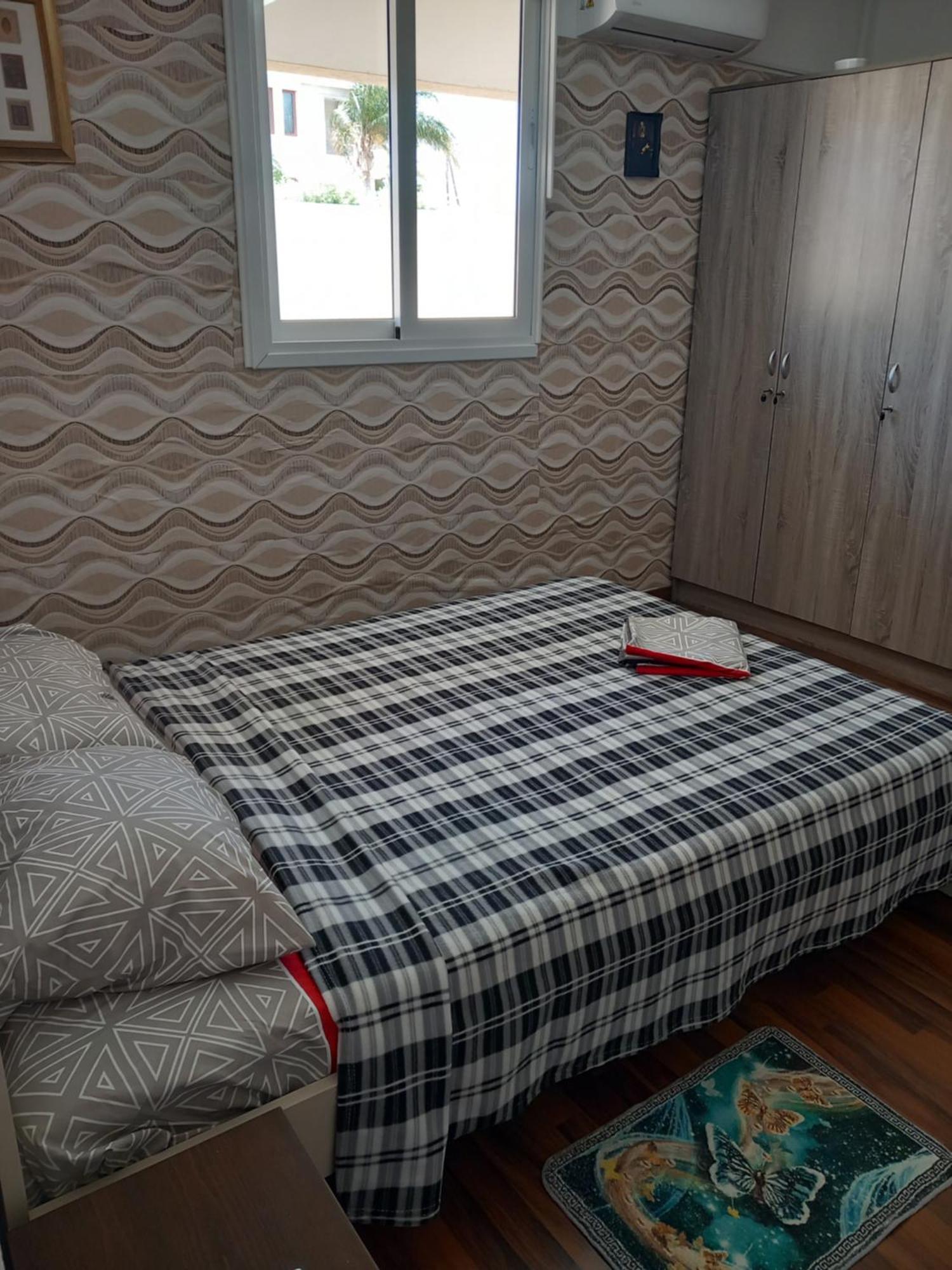 Vasilis House Lägenhet Dromolaxia Exteriör bild